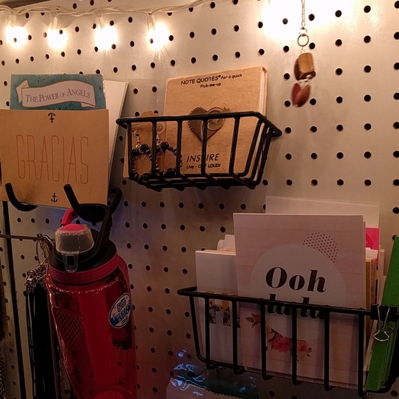 Meet your Posher, Gemerosity - Picture 3 of 6